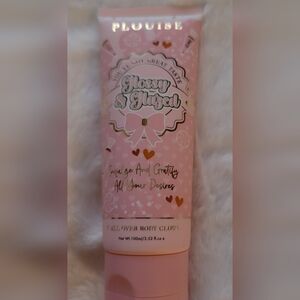 P.LOUISE Glossy & Glazed All over Body Glow. Brand New 💎